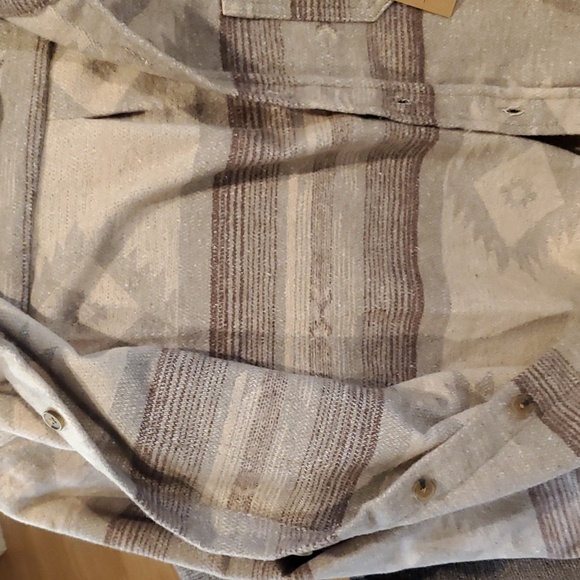 Aztec Shacket-NWT - Picture 6 of 8